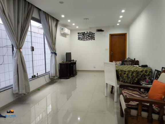 Imagem Sobrado com 3 Quartos à Venda, 185 m² em Vila Valença - São Vicente