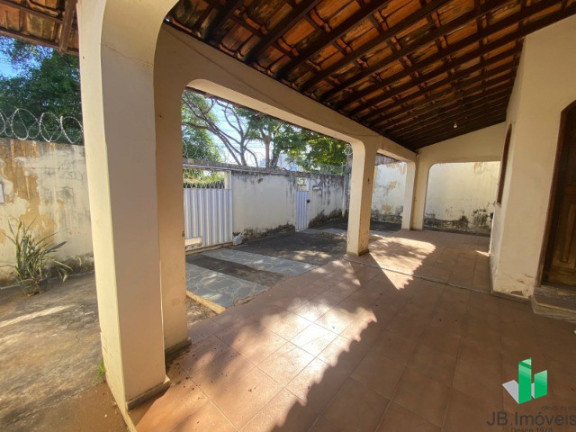 Imagem Casa com 3 Quartos à Venda, 150 m² em Melo - Montes Claros