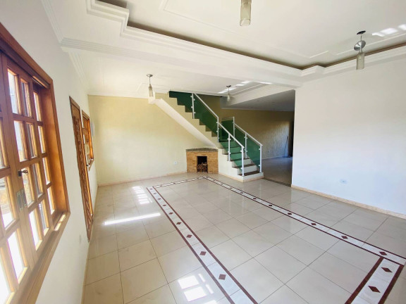 Imagem Casa com 3 Quartos à Venda, 300 m² em Centro - Mairiporã