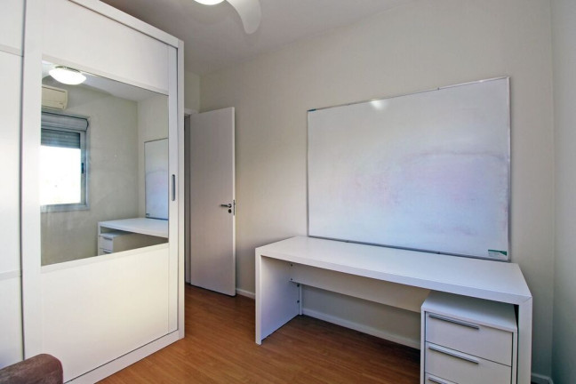 Imagem Apartamento com 2 Quartos à Venda, 67 m² em Jardim Do Salso - Porto Alegre