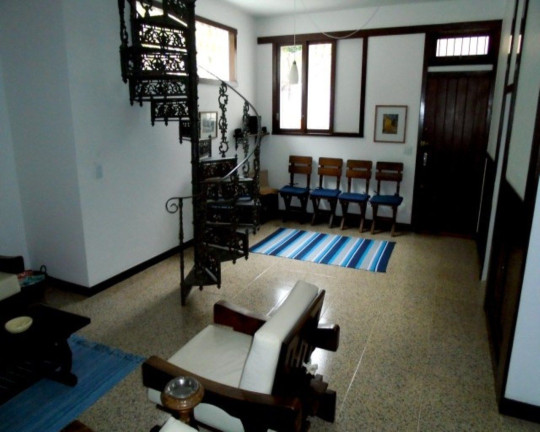 Imagem Casa com 5 Quartos à Venda, 300 m² em Iucas - Teresópolis