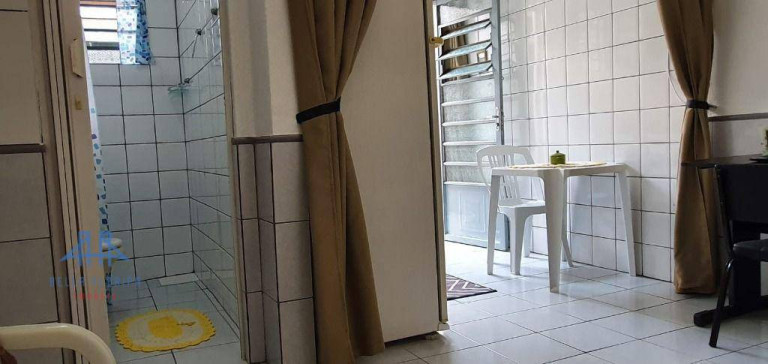 Imagem Casa com 10 Quartos à Venda, 240 m² em João Paulo - Florianópolis Imagem Casa com 10 Quartos à Venda, 240 m² em João Paulo - Florianópolis