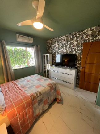 Imagem Casa com 3 Quartos à Venda, 275 m² em Parque Residencial Laranjeiras - Serra Imagem Casa com 3 Quartos à Venda, 275 m² em Parque Residencial Laranjeiras - Serra