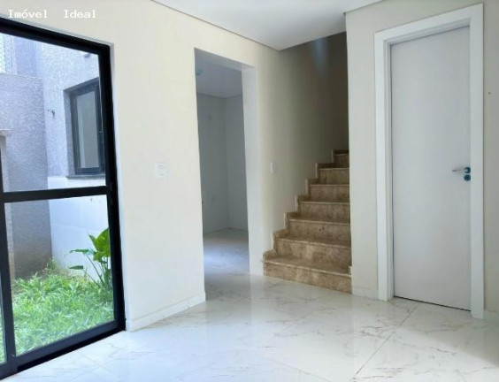 Imagem Casa com 3 Quartos à Venda, 126 m² em Uberaba - Curitiba Imagem Casa com 3 Quartos à Venda, 126 m² em Uberaba - Curitiba