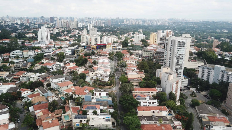 Imagem Sobrado com 4 Quartos à Venda, 300 m² em Vila Ipojuca - São Paulo Imagem Sobrado com 4 Quartos à Venda, 300 m² em Vila Ipojuca - São Paulo