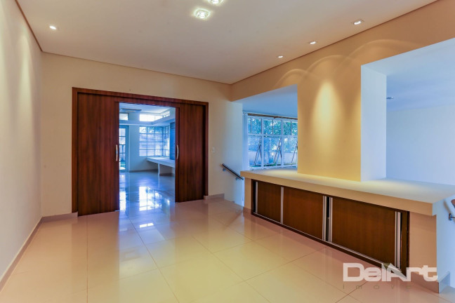 Imagem Casa com 4 Quartos à Venda, 302 m² em Santa Cândida - Curitiba