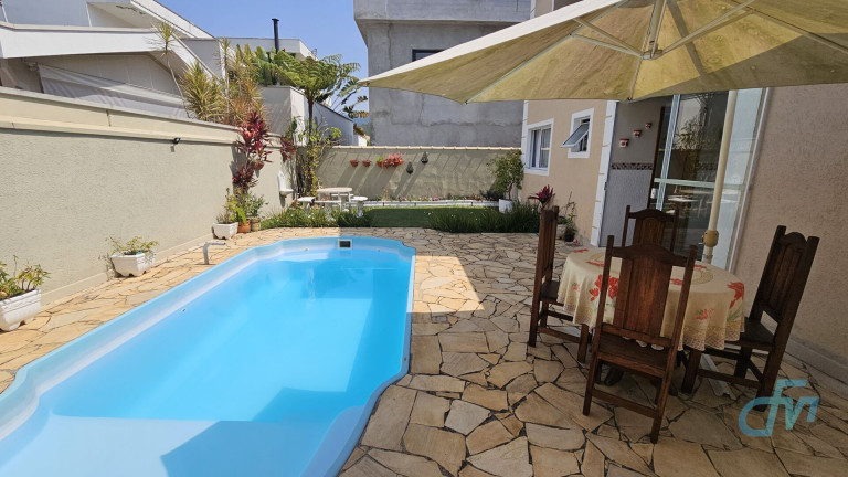 Imagem Sobrado com 5 Quartos à Venda, 202 m² em Botujuru - Mogi Das Cruzes