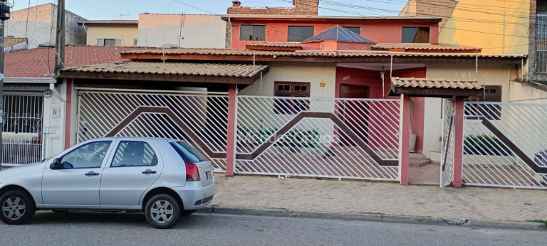 Casa com 3 Quartos para Alugar, 236 m² em Jardim São Guilherme - Sorocaba