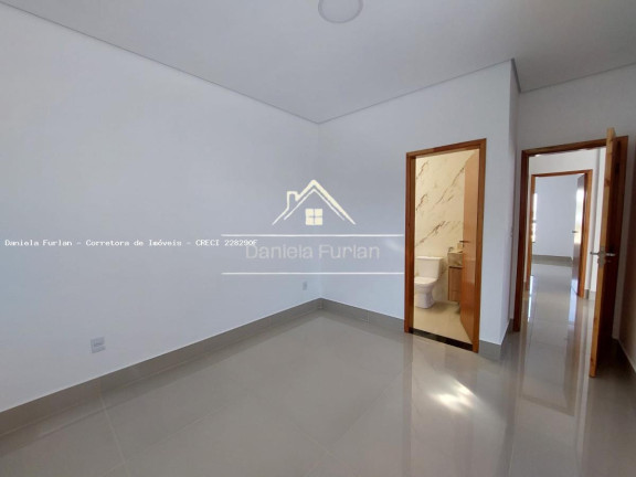 Imagem Casa de Condomínio com 3 Quartos à Venda, 115 m² em Condomínio Terras De São Francisco - Sorocaba Imagem Casa de Condomínio com 3 Quartos à Venda, 115 m² em Condomínio Terras De São Francisco - Sorocaba