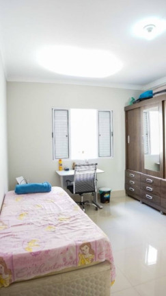 Imagem Casa com 3 Quartos à Venda, 189 m² em Parque Maria Domitila - São Paulo