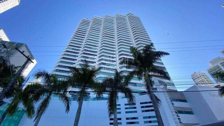 Imagem Apartamento com 3 Quartos à Venda, 145 m² em Centro - Balneário Camboriú Imagem Apartamento com 3 Quartos à Venda, 145 m² em Centro - Balneário Camboriú
