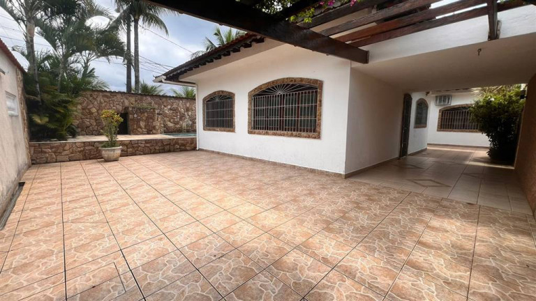 Imagem Casa com 3 Quartos à Venda, em Caiçara - Praia Grande Imagem Casa com 3 Quartos à Venda, em Caiçara - Praia Grande