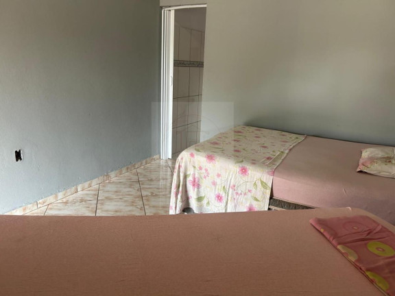 Imagem Casa com 3 Quartos à Venda, 402 m²