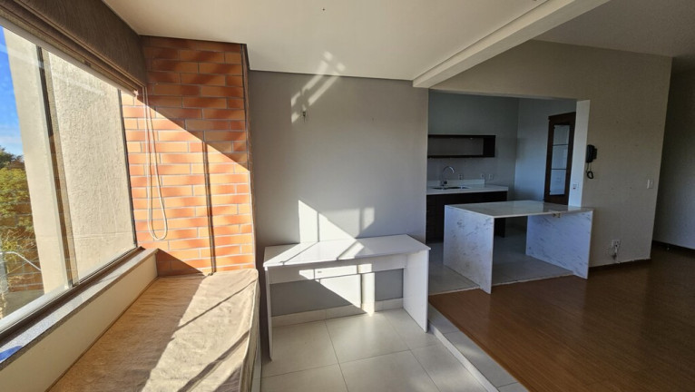 Imagem Imóvel com 2 Quartos à Venda, em Passo Da Areia - Porto Alegre Imagem Imóvel com 2 Quartos à Venda, em Passo Da Areia - Porto Alegre