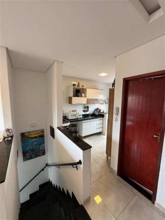 Imagem Casa com 2 Quartos à Venda, 50 m² em Guilhermina - Praia Grande