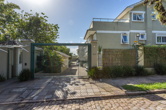 Imagem Casa de Condomínio com 4 Quartos à Venda, 190 m² em Tristeza - Porto Alegre Imagem Casa de Condomínio com 4 Quartos à Venda, 190 m² em Tristeza - Porto Alegre