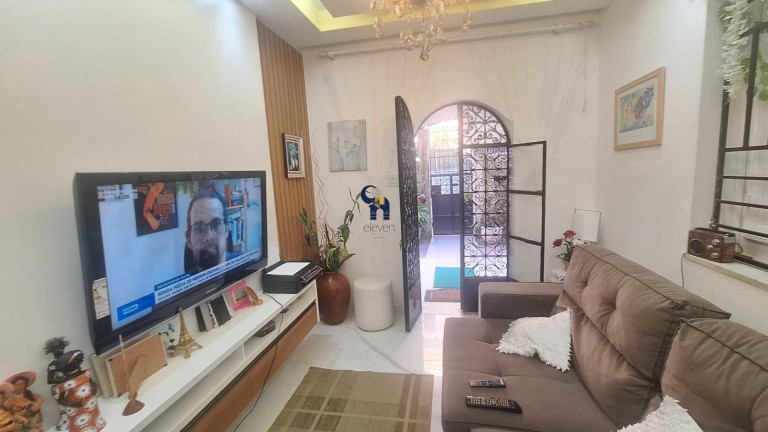 Imagem Casa com 7 Quartos à Venda, 246 m² em Barra - Salvador Imagem Casa com 7 Quartos à Venda, 246 m² em Barra - Salvador