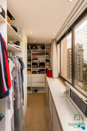 Imagem Apartamento com 3 Quartos à Venda, 241 m² em Auxiliadora - Porto Alegre Imagem Apartamento com 3 Quartos à Venda, 241 m² em Auxiliadora - Porto Alegre