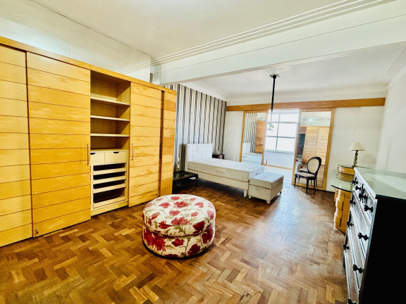 Imagem Imóvel com 4 Quartos à Venda, 280 m² em Copacabana - Rio De Janeiro Imagem Imóvel com 4 Quartos à Venda, 280 m² em Copacabana - Rio De Janeiro