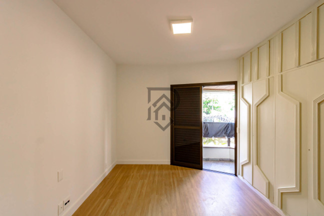 Imagem Apartamento com 3 Quartos à Venda, 190 m² em Itaim Bibi - São Paulo