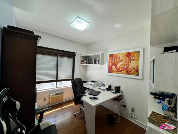 Imagem Apartamento com 3 Quartos à Venda, 110 m² em Centro - Florianópolis