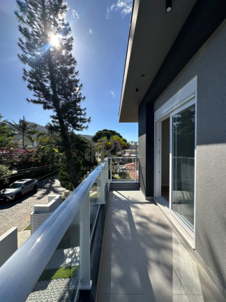 Imagem Sobrado com 3 Quartos à Venda, 176 m² em Lagoa Da Conceição - Florianópolis