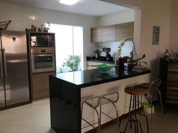 Imagem Casa com 4 Quartos à Venda, 147 m² em Buraquinho - Lauro De Freitas Imagem Casa com 4 Quartos à Venda, 147 m² em Buraquinho - Lauro De Freitas