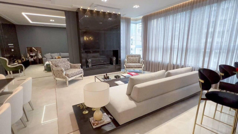 Imagem Apartamento com 4 Quartos à Venda, 245 m² em Centro - Maringá Imagem Apartamento com 4 Quartos à Venda, 245 m² em Centro - Maringá