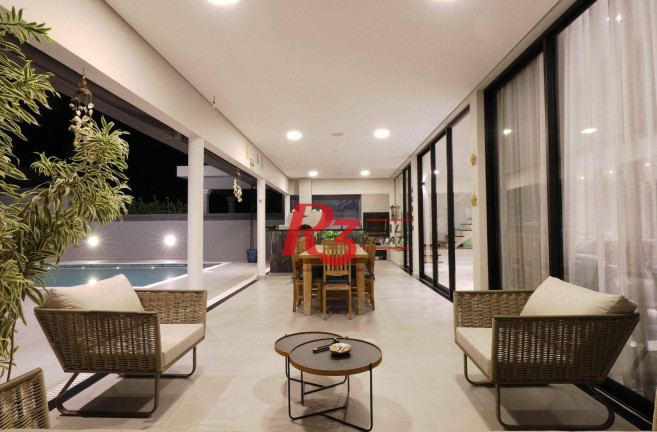 Imagem Casa com 5 Quartos à Venda, 350 m² em Acapulco - Guarujá Imagem Casa com 5 Quartos à Venda, 350 m² em Acapulco - Guarujá