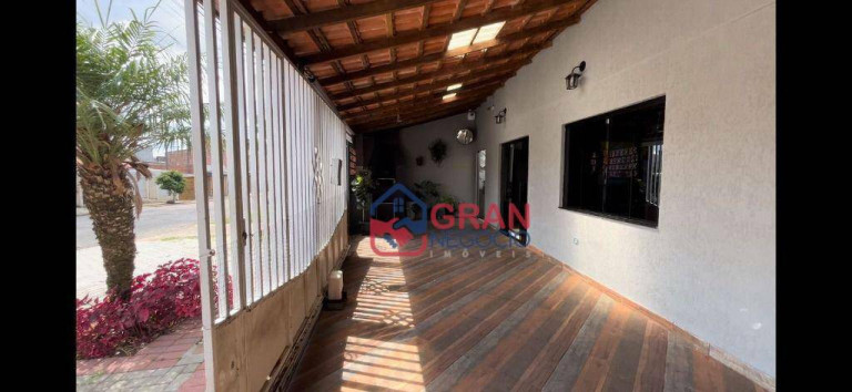 Imagem Casa com 3 Quartos à Venda, 186 m² em Alto Boqueirão - Curitiba Imagem Casa com 3 Quartos à Venda, 186 m² em Alto Boqueirão - Curitiba