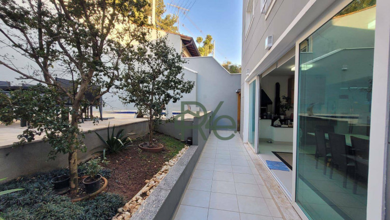 Imagem Casa com 5 Quartos à Venda, 245 m² em Jardim Das Flores - Cotia Imagem Casa com 5 Quartos à Venda, 245 m² em Jardim Das Flores - Cotia