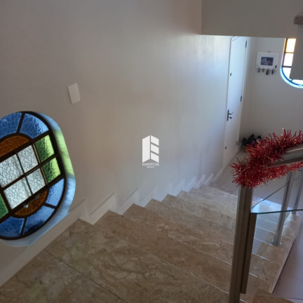 Imagem Casa com 5 Quartos à Venda, 703 m² em Duque De Caxias - Santa Maria
