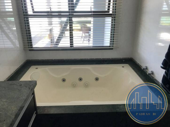 Imagem Casa com 4 Quartos para Temporada, 380 m² em Estaleiro - Balneário Camboriú Imagem Casa com 4 Quartos para Temporada, 380 m² em Estaleiro - Balneário Camboriú