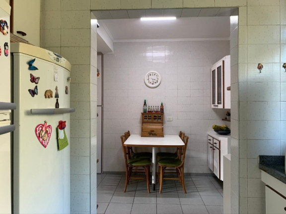 Imagem Imóvel com 3 Quartos à Venda, 220 m² em Vila Suzana - São Paulo Imagem Imóvel com 3 Quartos à Venda, 220 m² em Vila Suzana - São Paulo