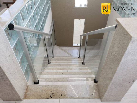 Imagem Casa com 5 Quartos à Venda, 248 m² em Portinho - Cabo Frio