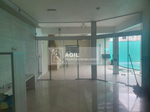 Sobrado com 4 Quartos à Venda, 250 m² em Loteamento Villa Branca - Jacareí