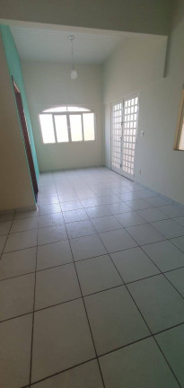 Imagem Casa com 3 Quartos à Venda, 300 m² em Cristo Rei - Várzea Grande