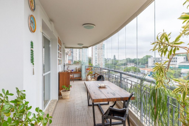 Imagem Apartamento com 3 Quartos à Venda, 257 m² em Moema - São Paulo
