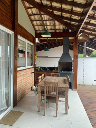 Imagem Casa com 4 Quartos à Venda, 315 m² em Horto Florestal - Ubatuba