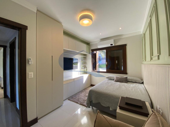 Imagem Casa com 4 Quartos à Venda, 300 m² em Centenário - Torres