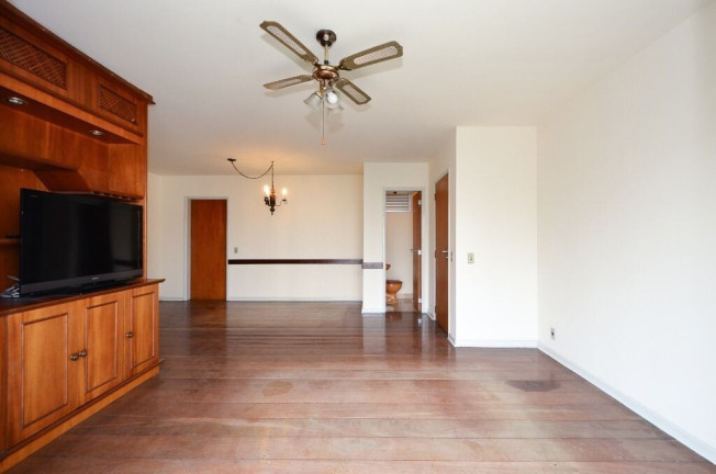 Imagem Apartamento com 3 Quartos à Venda, 132 m² em Real Parque - São Paulo Imagem Apartamento com 3 Quartos à Venda, 132 m² em Real Parque - São Paulo