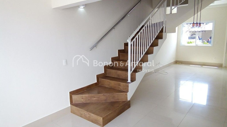 Imagem Casa de Condomínio com 3 Quartos à Venda, 220 m² em Chácaras Silvania - Valinhos