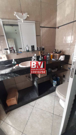 Imagem Casa com 4 Quartos à Venda, 101 m² em Ramos - Rio De Janeiro Imagem Casa com 4 Quartos à Venda, 101 m² em Ramos - Rio De Janeiro