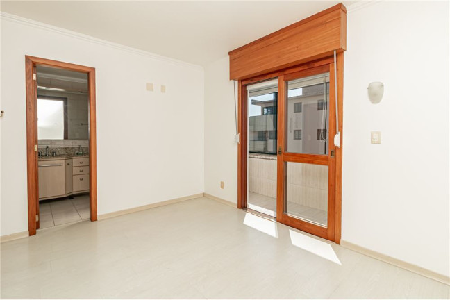 Imagem Imóvel com 2 Quartos à Venda, em Jardim Itu - Porto Alegre Imagem Imóvel com 2 Quartos à Venda, em Jardim Itu - Porto Alegre