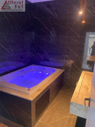 Casa com 2 Quartos à Venda, 70 m² em Nova Mirim - Praia Grande
