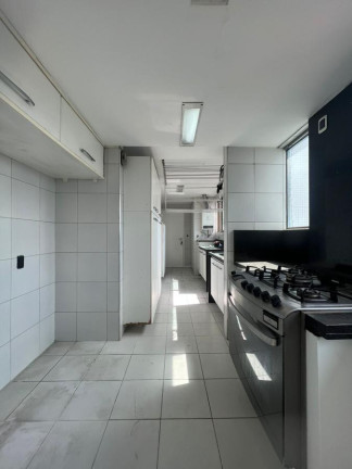 Imagem Imóvel com 3 Quartos à Venda, 193 m² em Casa Forte - Recife