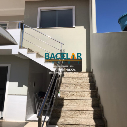 Casa com 3 Quartos à Venda, 300 m² em Parque Getúlio Vargas - Feira De Santana