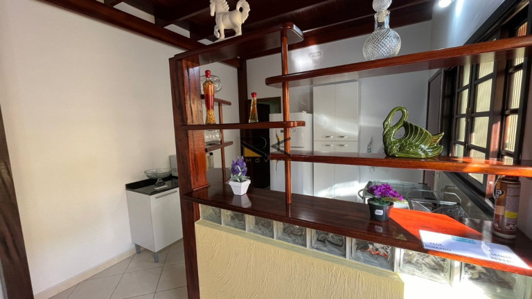 Imagem Sobrado com 5 Quartos à Venda, 208 m² em Barra Da Lagoa - Ubatuba Imagem Sobrado com 5 Quartos à Venda, 208 m² em Barra Da Lagoa - Ubatuba