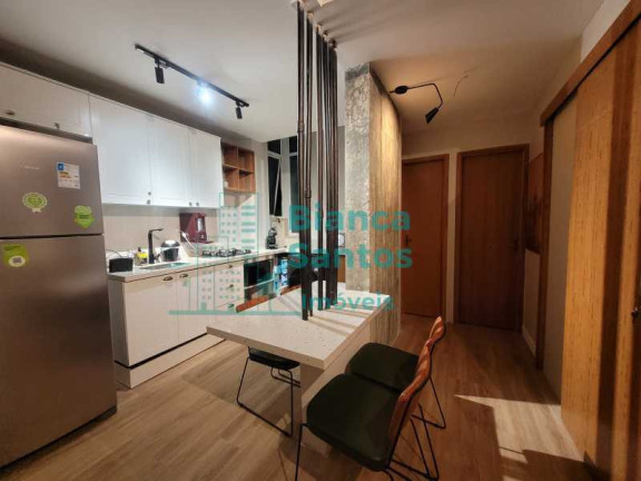 Imagem Apartamento com 2 Quartos à Venda, 50 m² em Copacabana - Rio De Janeiro