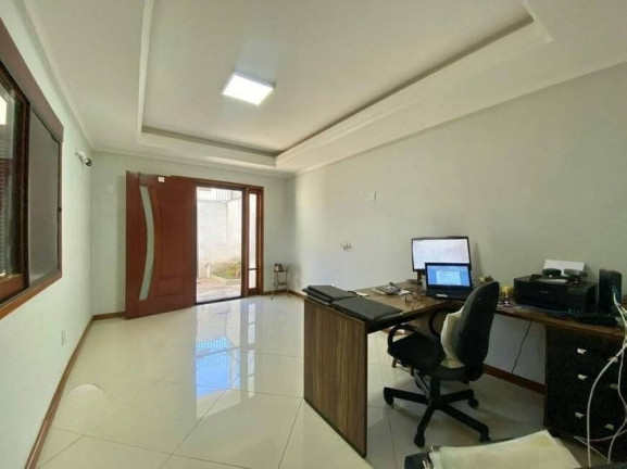 Imagem Casa com 4 Quartos à Venda, 233 m² em Menino Deus - Porto Alegre